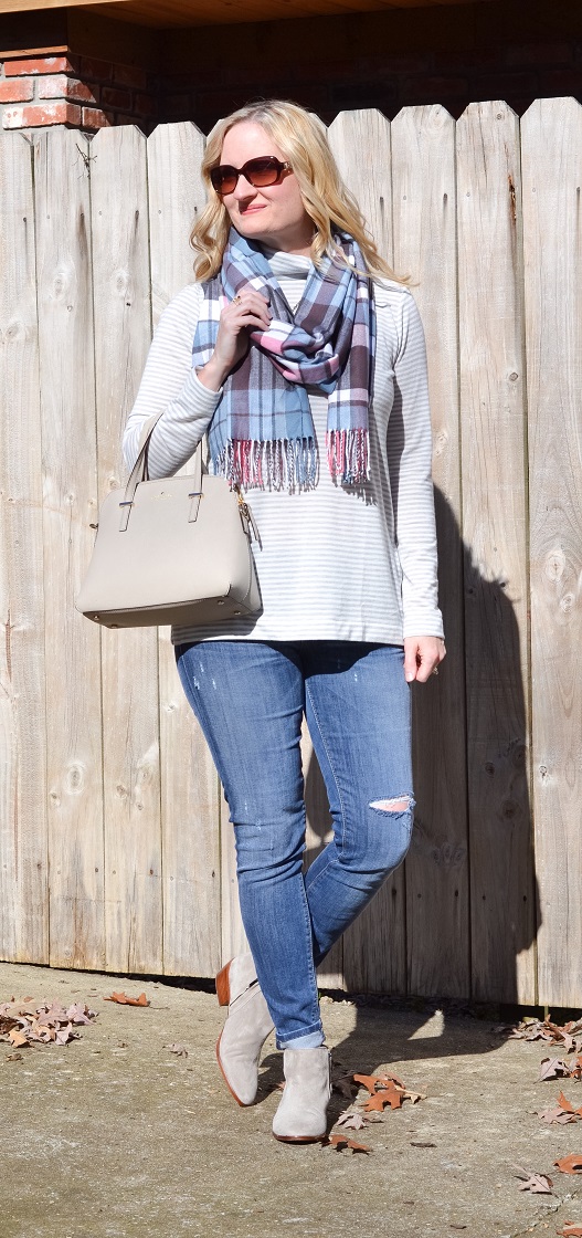 3 Ways To Wear a Plaid Scarf (Trendy Wednesday Link-up #51) - Classy ...