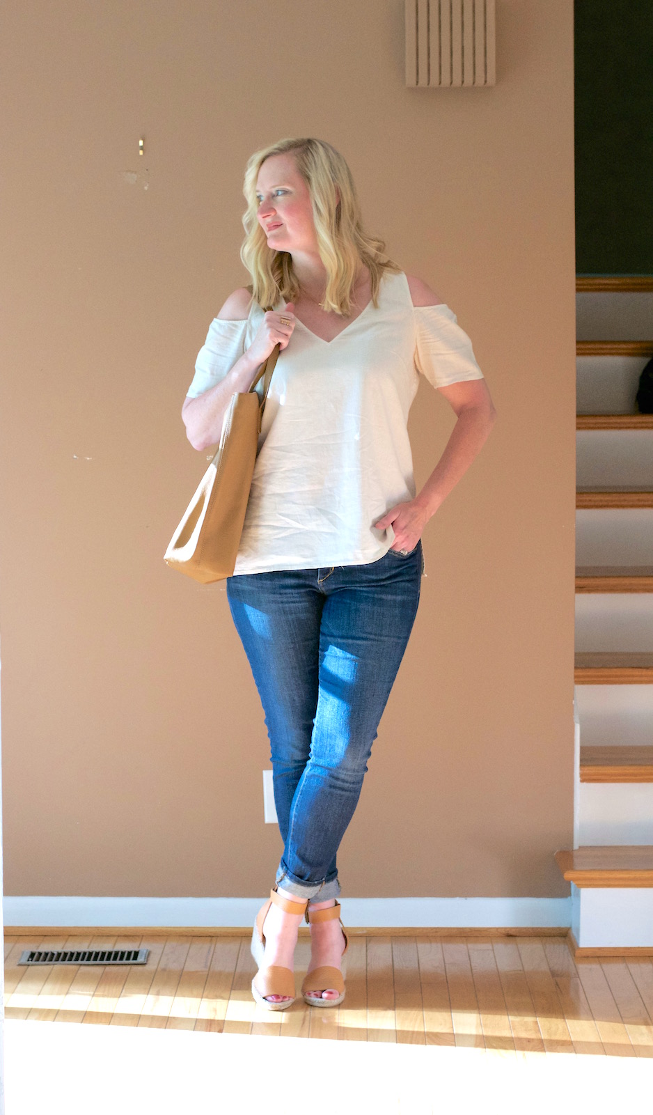 3 Shades of Colored Jeans for Fall. Fashion Tips from ByBMG