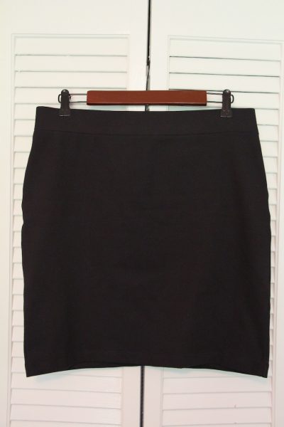 10 Ways To Wear A Black Skirt - Classy Yet Trendy