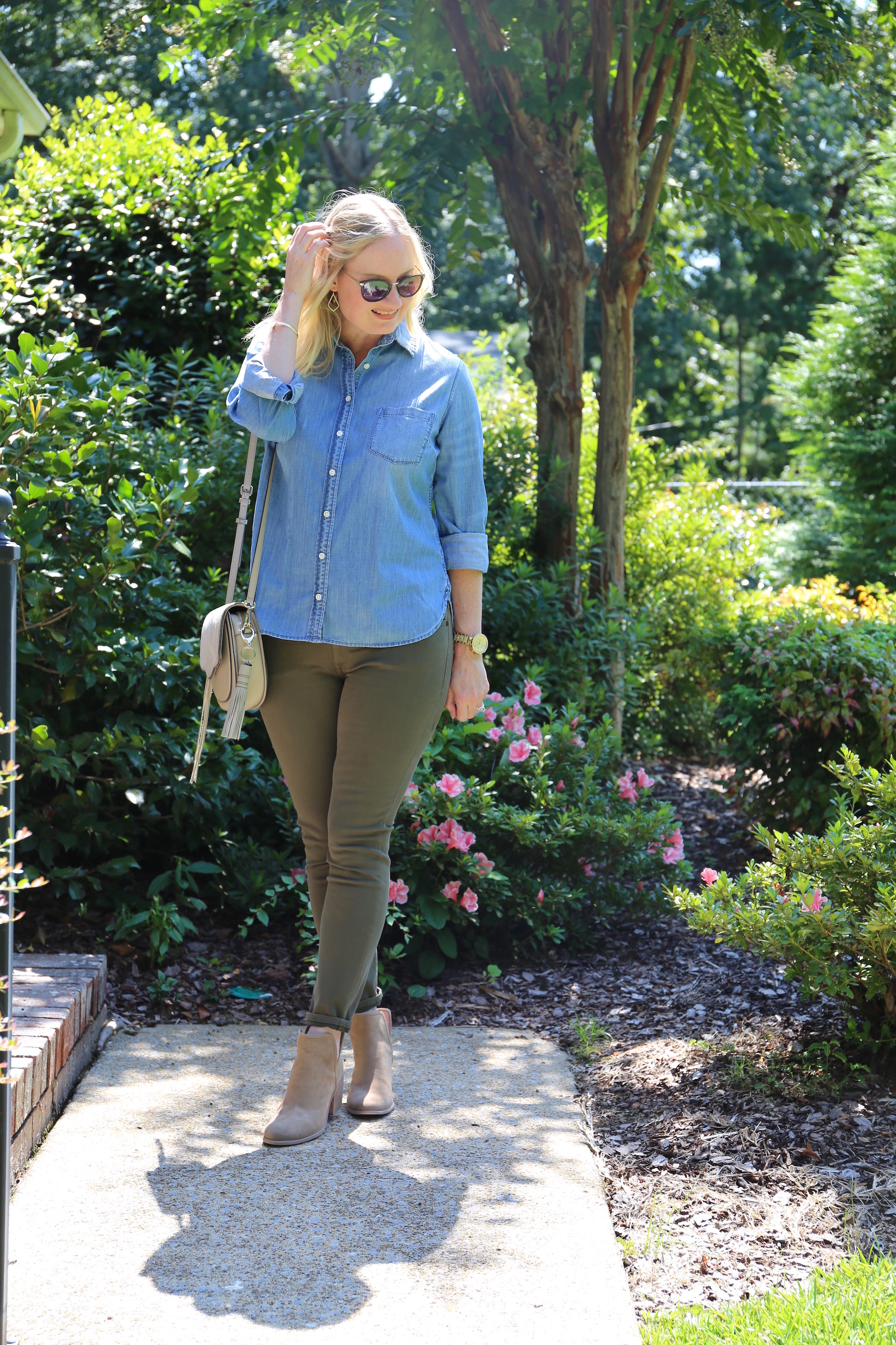 Olive green wide-leg pants | HOWTOWEAR Fashion