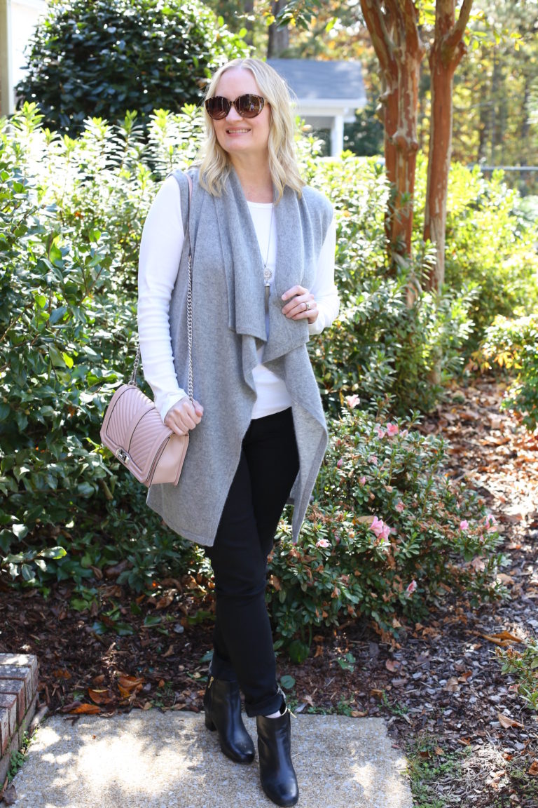 Neutrals With a Pop of Pink (Trendy Wednesday #144)