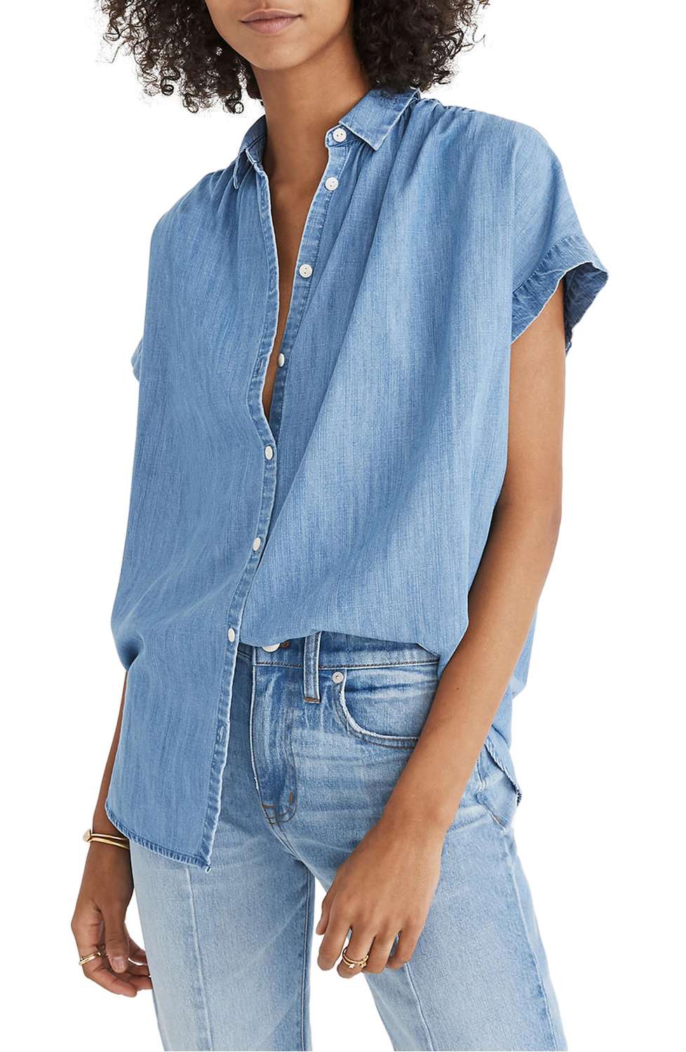 Core Closet Essential: The Chambray Shirt (Trendy Wednesday #155 ...