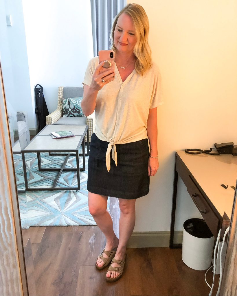 10-Piece Travel Capsule Wardrobe: Savannah, Georgia (Summer Season