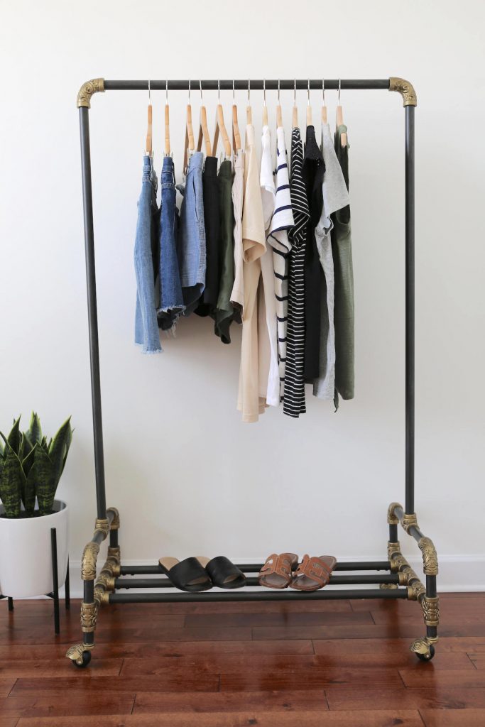 How To Build A Travel Capsule Wardrobe