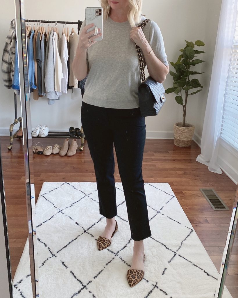 Outfits Diary Instagram October 2021 - gray sweater black pants leopard flats