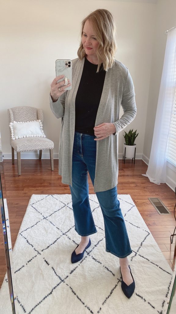 TRY-ON SESSION REVIEWS LOFT FEB 11 2022 - amazon navy puff sleeve tee crop flare jeans gray cardigan
