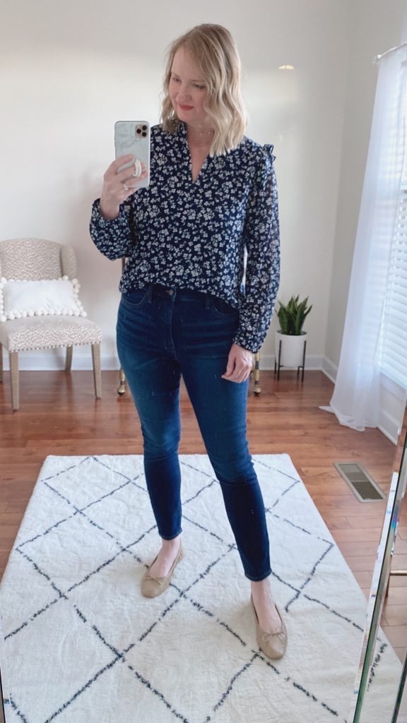 Try-On Session Reviews J Crew Factory Feb 2022 - navy pattern blouse dark wash jeans beige flats