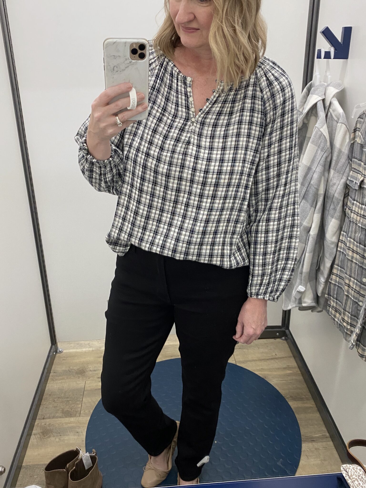 Old Navy Fitting Room Reviews - Fall Favorites - Classy Yet Trendy