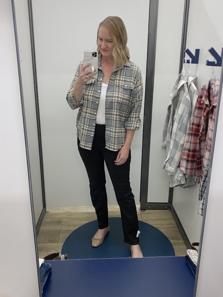 OLD NAVY DRESSING ROOM TRYON OCT 2022 - gray plaid flannel shirt scoop neck white tee black jeans