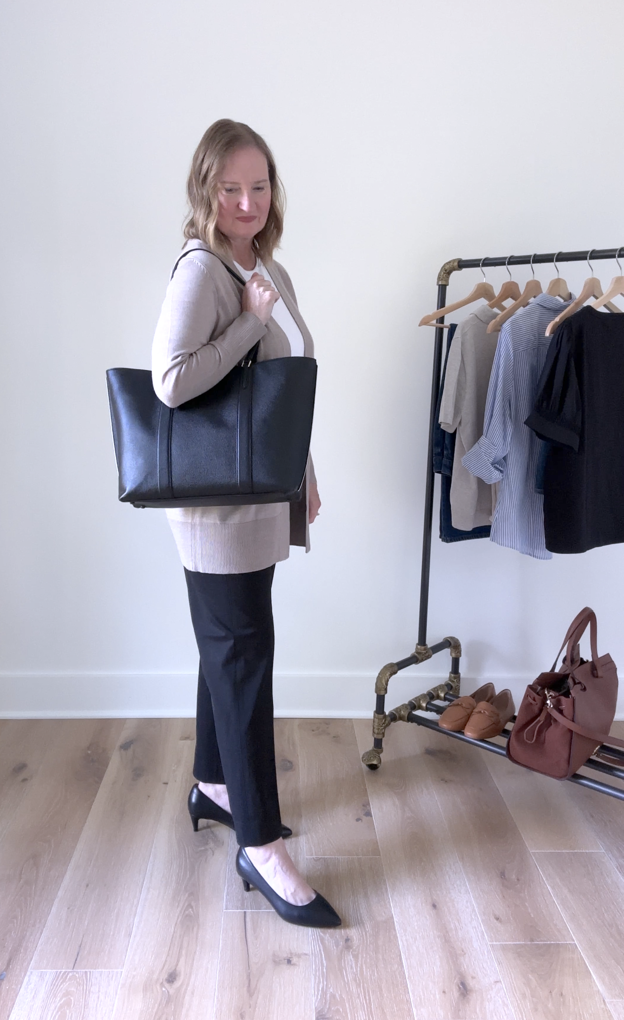 BUSINESS CASUAL OUTFITS WITH COLE HAAN - OUTFIT 1 C