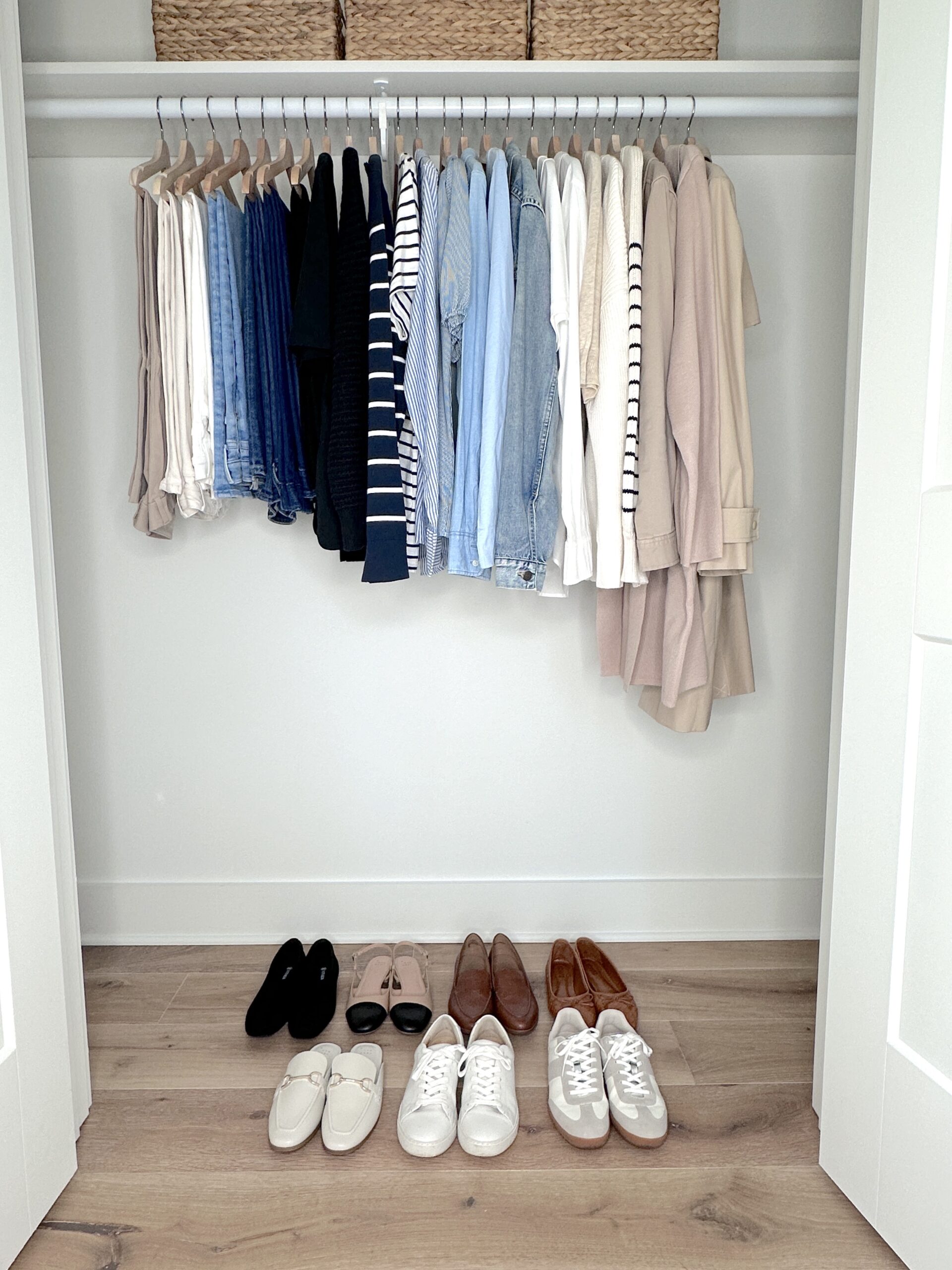 My 30-Piece Spring 2024 Classic Casual Neutral Capsule Wardrobe In My Closet  - Classy Yet Trendy