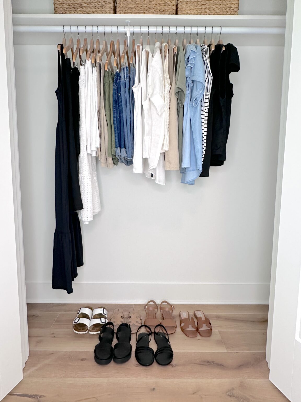 My 29-Piece Minimalist Casual Summer 2024 Capsule Wardrobe